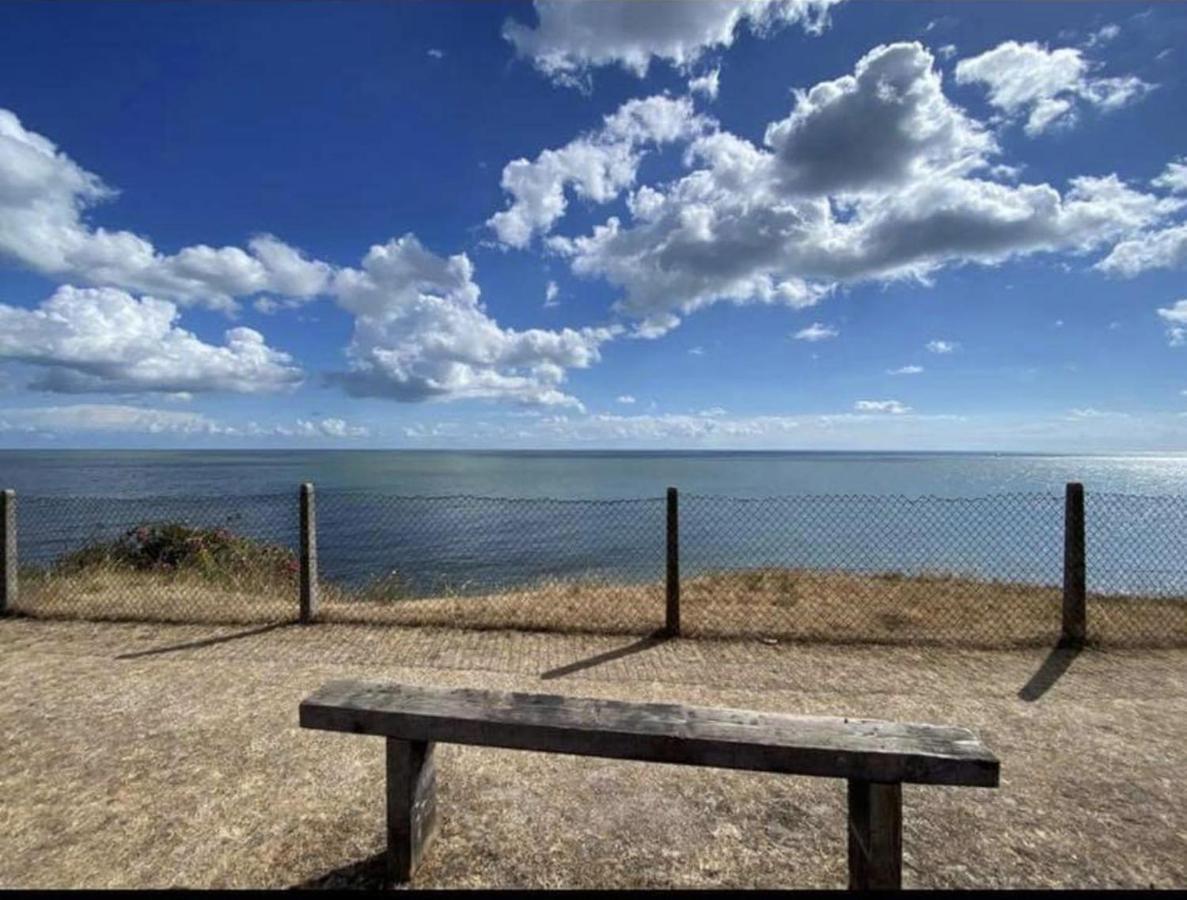 Villa Sea View 3-Bed Heated Pool Eat Bar Kids Park Lowestoft Exterior foto