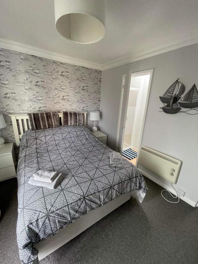 Villa Sea View 3-Bed Heated Pool Eat Bar Kids Park Lowestoft Exterior foto